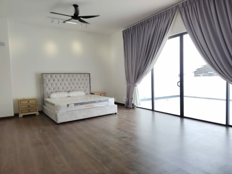 4-storey Terraced House for Rent in PJU 8, Damansara Perdana (Petaling Jaya) - Raymond Tan - Bedroom - PropertyGuru.com.my