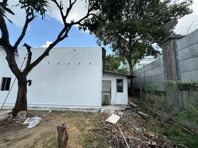 1-storey Terraced House for Sale in Bukit Chagar (Johor Bahru) - Yik Tat - PropertyGuru.com.my