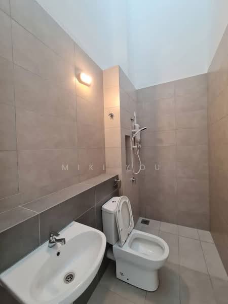 Robin @ Rimbayu untuk Untuk Disewa - RM 2,600 /bulan, Mac 2026 - Bathroom - PropertyGuru.com.my