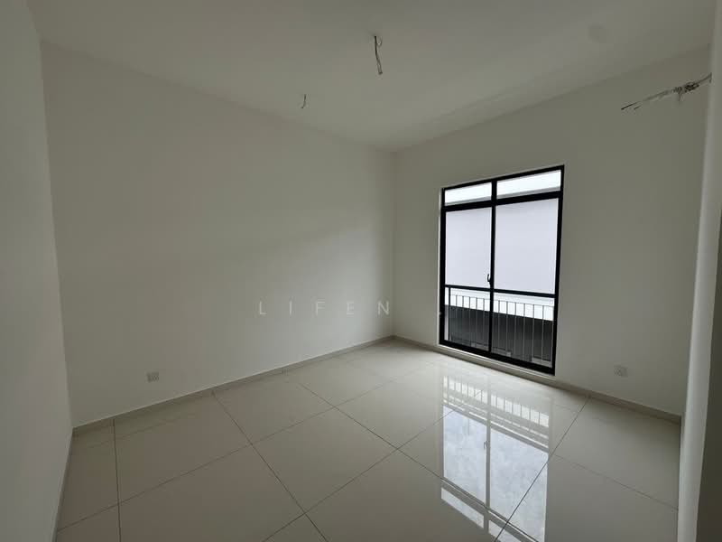 Cluster House for Sale in Austin Crest (Johor Bahru) - Lifen . - Interior - PropertyGuru.com.my