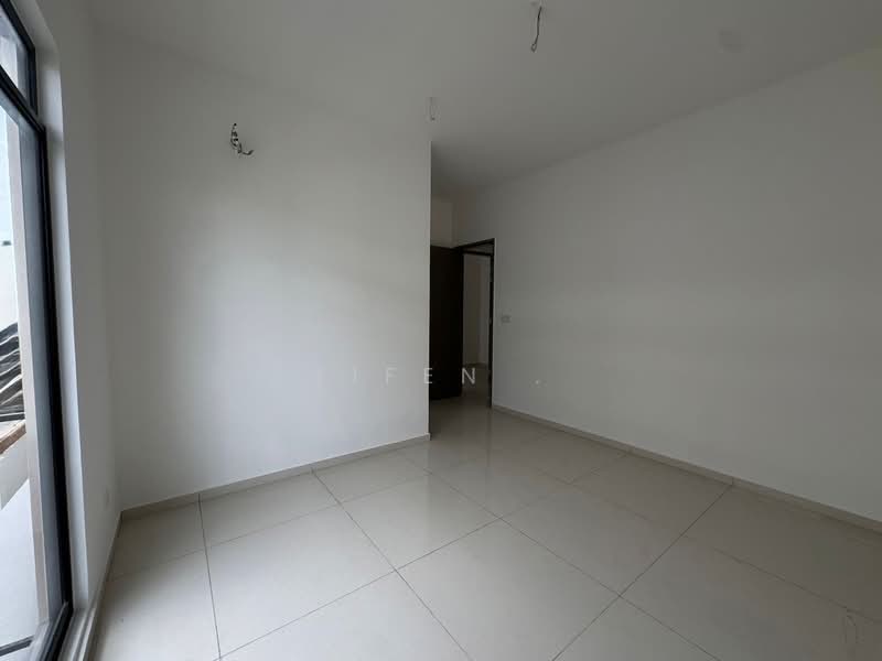 Cluster House for Sale in Austin Crest (Johor Bahru) - Lifen . - Interior - PropertyGuru.com.my