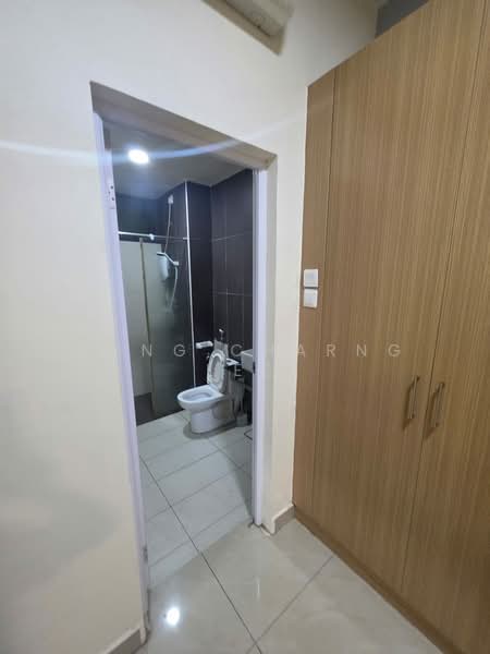 Service Residence for Rent at D'Secret Garden (Pangsapuri Kempas Indah) - Hong Charng Lee - Bathroom - PropertyGuru.com.my