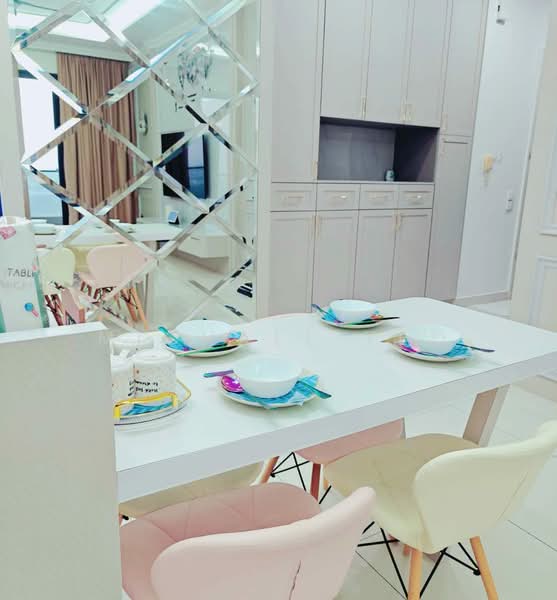 Apartment for Sale at Eco Nest @ Eco Botanic - Michael Yeo - Dining Room - PropertyGuru.com.my