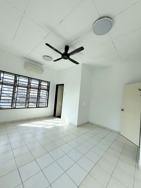 2-storey Terraced House for Sale in Taman Kempas Indah (Tebrau) - Yik Tat - PropertyGuru.com.my