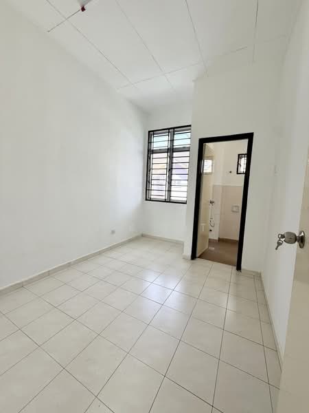2-storey Terraced House for Sale in Taman Kempas Indah (Tebrau) - Yik Tat - PropertyGuru.com.my