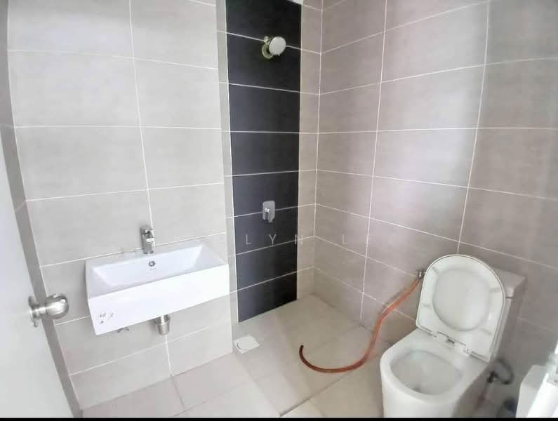 Semi-Detached House for Sale in Eco Majestic (Semenyih) - Jesslyn Lee - Bathroom - PropertyGuru.com.my