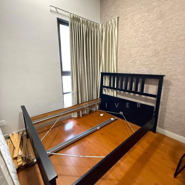 Condominium for Sale at KM1 East - Mak Oliver - Bedroom - PropertyGuru.com.my