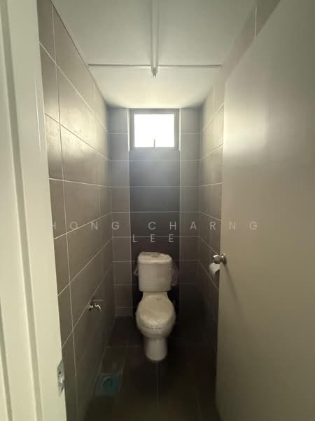 Shop / Office for Rent in Kulai (Johor) - Hong Charng Lee - Bathroom - PropertyGuru.com.my