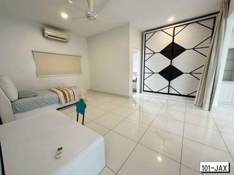 RM2.85m! 50x80ft! 6R6B! Fully Renovated & Extended Ambang Botanic 2 Klang 3 Sty Link Bungalow House untuk Untuk Dijual - RM 2,850,004, Mac 2026 - Bedroom - PropertyGuru.com.my