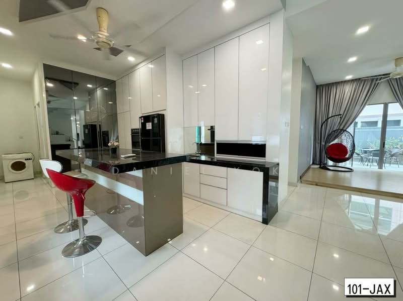 RM2.85m! 50x80ft! 6R6B! Fully Renovated & Extended Ambang Botanic 2 Klang 3 Sty Link Bungalow House untuk Untuk Dijual - RM 2,850,004, Mac 2026 - Kitchen - PropertyGuru.com.my
