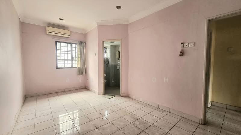 Bandar Damai Perdana untuk Untuk Dijual - RM 600,000, Mac 2026 - Bedroom - PropertyGuru.com.my