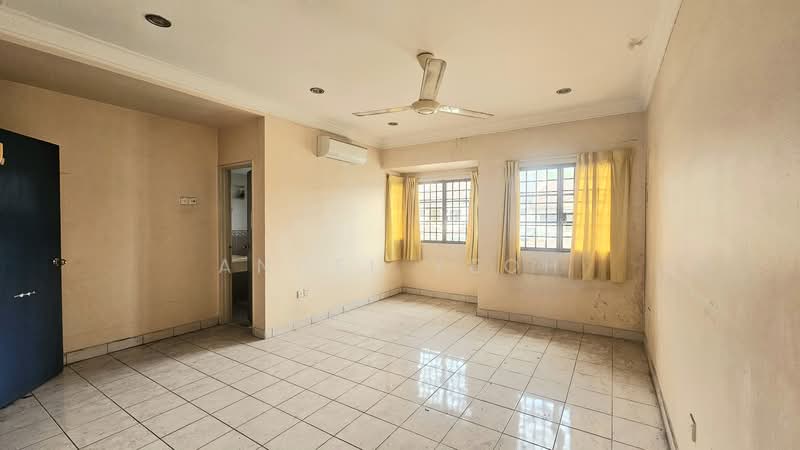 Bandar Damai Perdana untuk Untuk Dijual - RM 600,000, Mac 2026 - Living Room - PropertyGuru.com.my