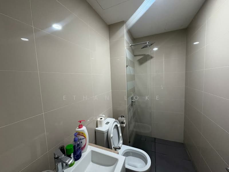 United Point (Residensi Berpadu) untuk Untuk Disewa - RM 1,700 /bulan, Mac 2026 - Bathroom - PropertyGuru.com.my
