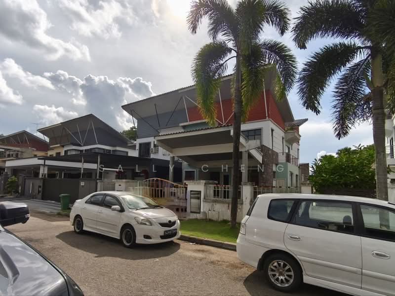Rumah Berkembar untuk Dijual di Johor Bahru (Johor) - Sally Cheng - Exterior - PropertyGuru.com.my