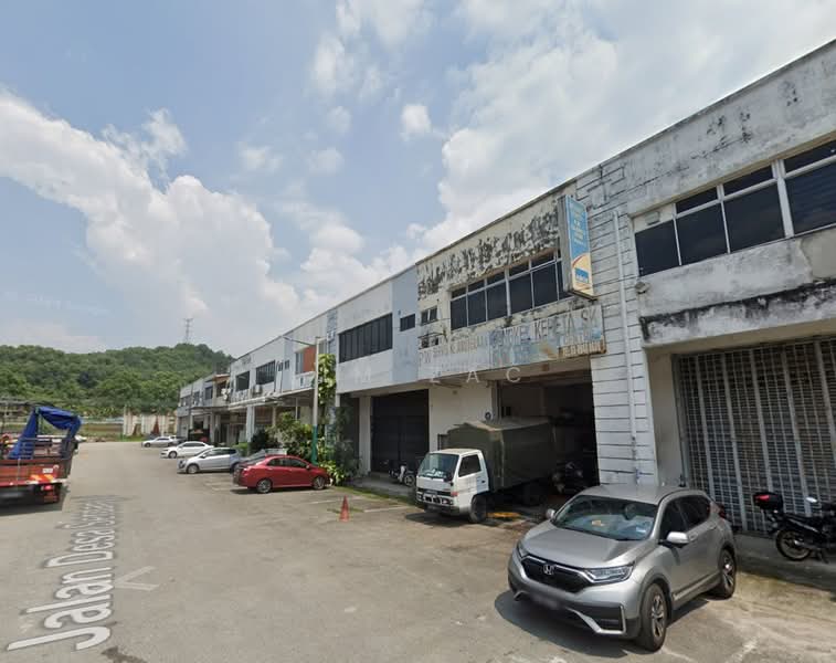 Terrace Factory for Rent in Taman Desa Serdang (Seri Kembangan) - Lim Zac - Exterior - PropertyGuru.com.my