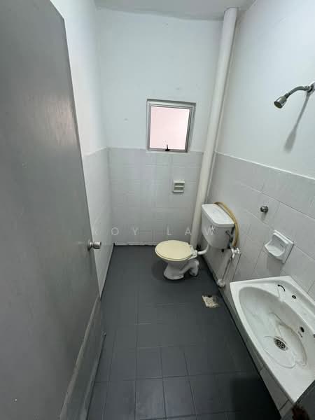 Apartment for Rent at PD Perdana - Roy Law - Bathroom - PropertyGuru.com.my
