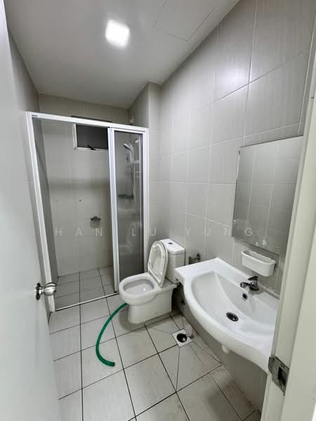 Meridin Bayvue @ Sierra Perdana untuk Untuk Disewa - RM 1,600 /bulan, Mac 2026 - Bathroom - PropertyGuru.com.my