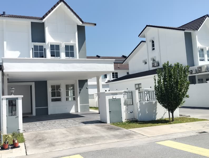 2-storey Terraced House for Sale in Bandar Country Homes (Rawang) - Rosdi Sharif - Exterior - PropertyGuru.com.my