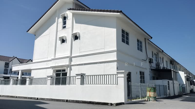 2-storey Terraced House for Sale in Bandar Country Homes (Rawang) - Rosdi Sharif - Exterior - PropertyGuru.com.my
