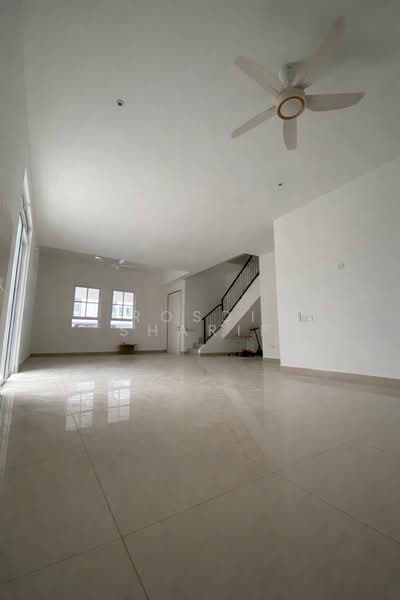 2-storey Terraced House for Sale in Bandar Country Homes (Rawang) - Rosdi Sharif - Living Room - PropertyGuru.com.my