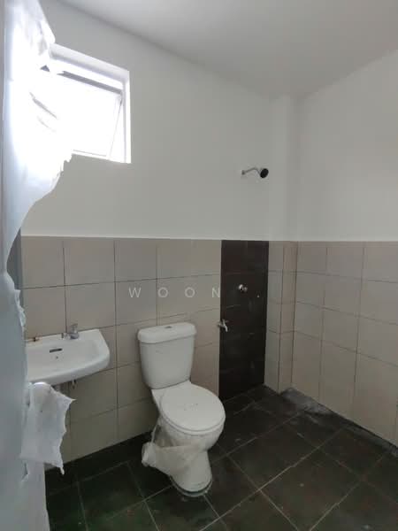 2-storey Terraced House for Sale in Bukit Beruang (Bukit Baru) - Woon . - Bathroom - PropertyGuru.com.my