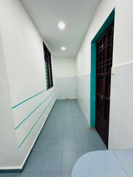 Untuk Dijual - Big Size 22x70 Bukit Indah New Painting Single Storey Renovation