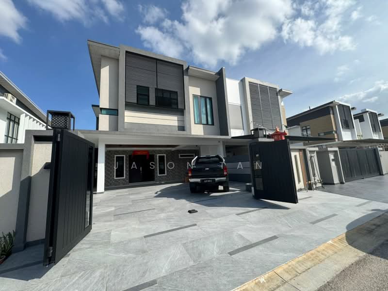 Semi-Detached House for Sale in Ulu Tiram (Johor) - Jason Tan - Exterior - PropertyGuru.com.my