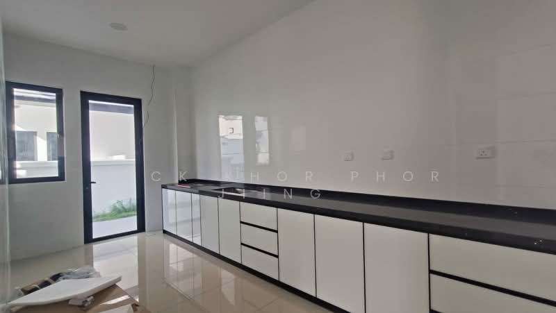 Semi-Detached House for Rent in Setia Eco Park (Setia Alam) - Jack Khor Phor Jiing - Kitchen - PropertyGuru.com.my