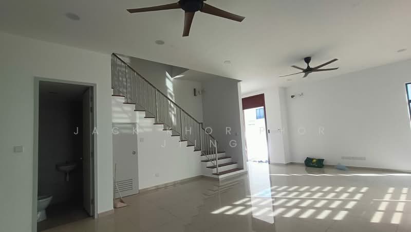 Semi-Detached House for Rent in Setia Eco Park (Setia Alam) - Jack Khor Phor Jiing - Living Room - PropertyGuru.com.my