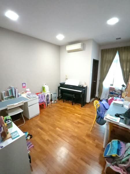 2-storey Terraced House for Sale in Taman Molek (Johor Bahru) - Chris Liew - PropertyGuru.com.my