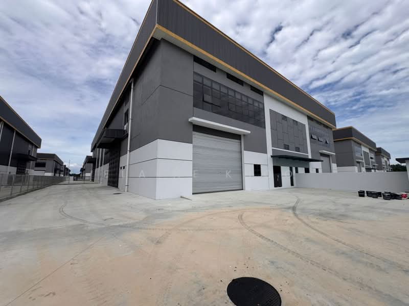 Semi-D Factory for Rent in Kapar Industrial Park (Kapar) - Elaine Khoo - Exterior - PropertyGuru.com.my