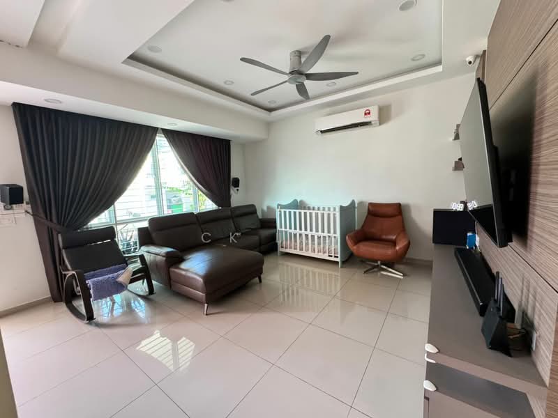 Rumah Teres 2 Tingkat untuk Dijual di Setia Ecohill (Semenyih) - CK Law - Living Room - PropertyGuru.com.my