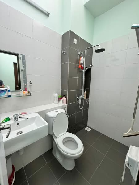 Rumah Teres 2 Tingkat untuk Dijual di Setia Ecohill (Semenyih) - CK Law - Bathroom - PropertyGuru.com.my