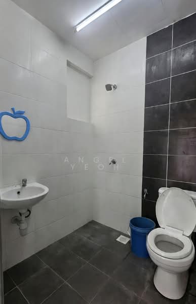 Condominium for Rent at Damai Vista - Angel Yeoh - Bathroom - PropertyGuru.com.my