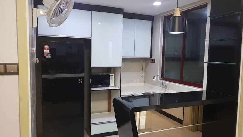 Suasana Sentral Condominiums untuk Untuk Dijual - RM 1,300,000, Mac 2026 - Kitchen - PropertyGuru.com.my