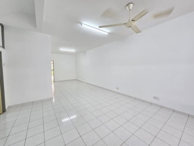 Amansiara untuk Untuk Disewa - RM 1,300 /bulan, Mac 2026 - Living Room - PropertyGuru.com.my