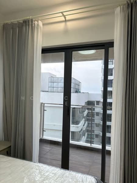 Condominium for Rent at Kings Bay @ Country Garden Danga Bay - Hong Charng Lee - Balcony - PropertyGuru.com.my