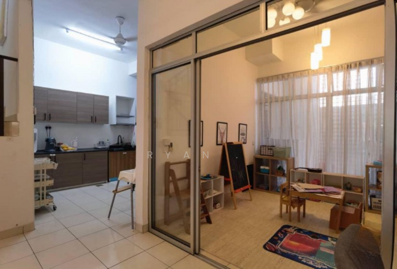 Setia Indah 9 untuk Untuk Dijual - RM 790,000, Mac 2026 - Kitchen - PropertyGuru.com.my