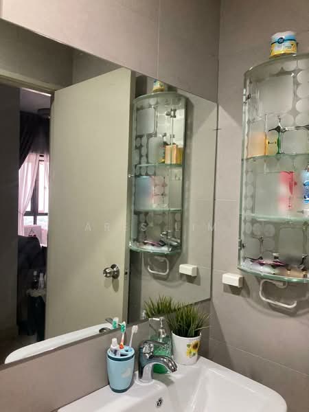 Condominium for Rent at The Haute Gurney - Ares Lim - Bathroom - PropertyGuru.com.my