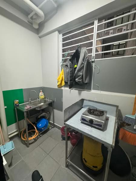 Service Residence for Sale at ARC @ Austin Hills - Annie Chai - Kitchen - PropertyGuru.com.my