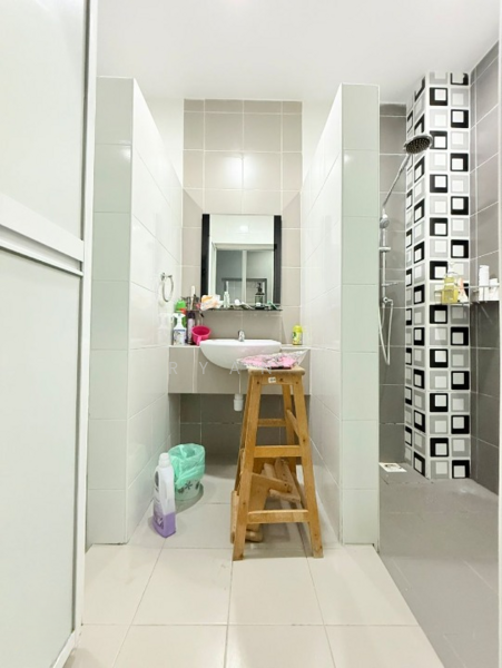 Setia Indah 10 untuk Untuk Dijual - RM 775,000, Mac 2026 - Bathroom - PropertyGuru.com.my