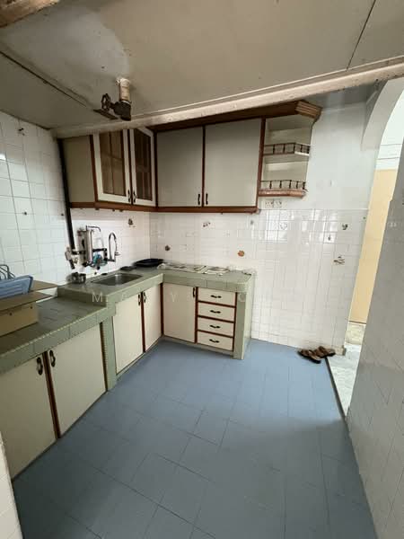 Flat for Sale at Taman Daya - Mary Tong - PropertyGuru.com.my