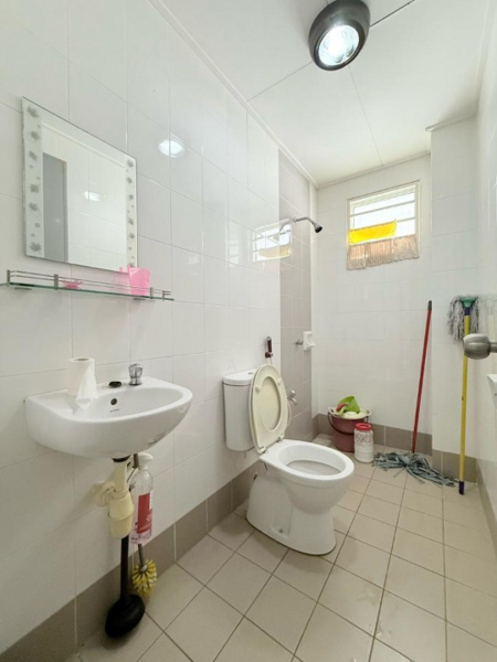 Setia Indah 11 untuk Untuk Dijual - RM 625,000, Mac 2026 - Bathroom - PropertyGuru.com.my