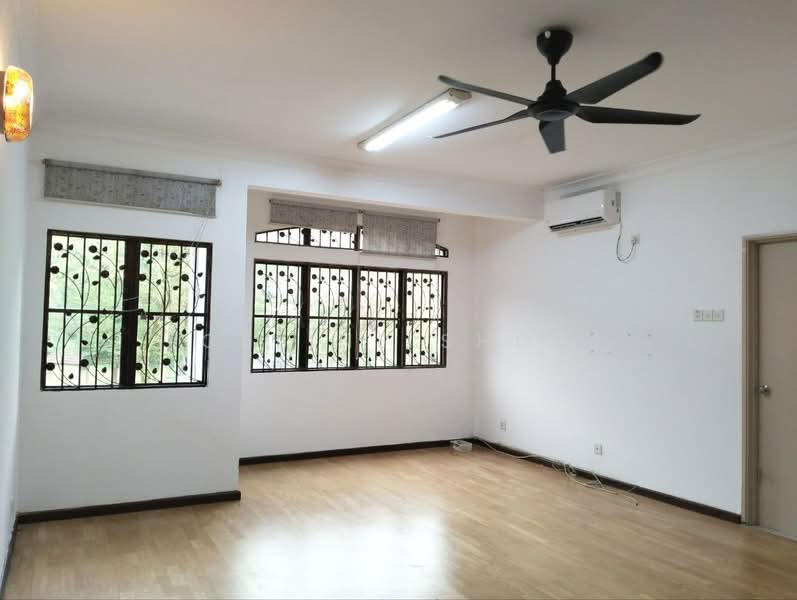 Rumah Teres untuk Dijual di Bandar Kinrara Seksyen 5 (Bandar Kinrara) - Celine Shoo - Living Room - PropertyGuru.com.my