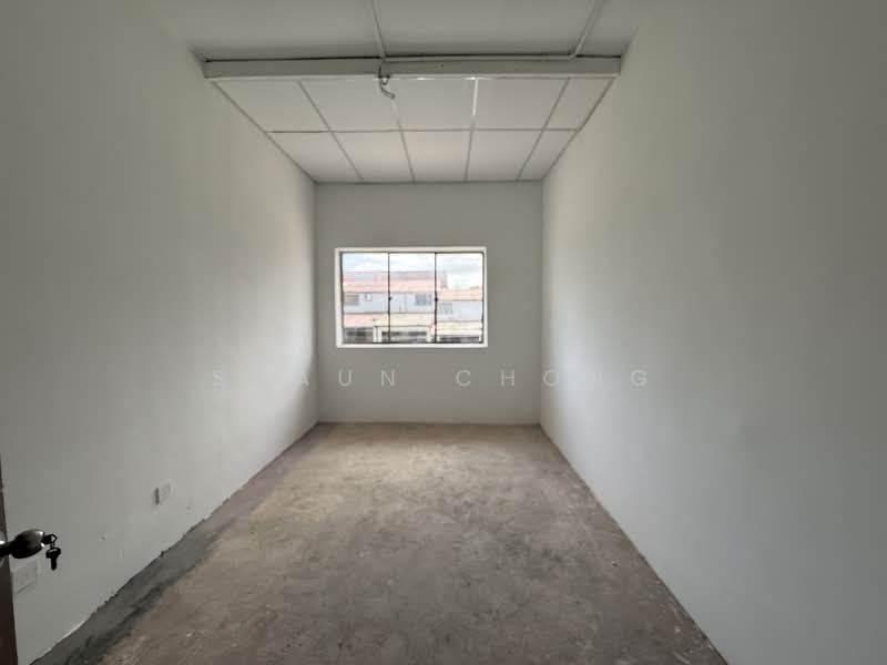 Shop for Rent in Taman Bunga Raya (Semenyih) - Shaun Chong - Interior - PropertyGuru.com.my