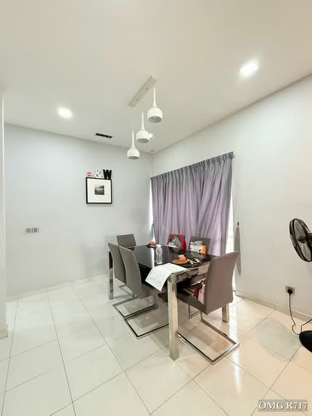 2-storey Terraced House for Sale in Setia Alam (Selangor) - Ryan . - Dining Room - PropertyGuru.com.my