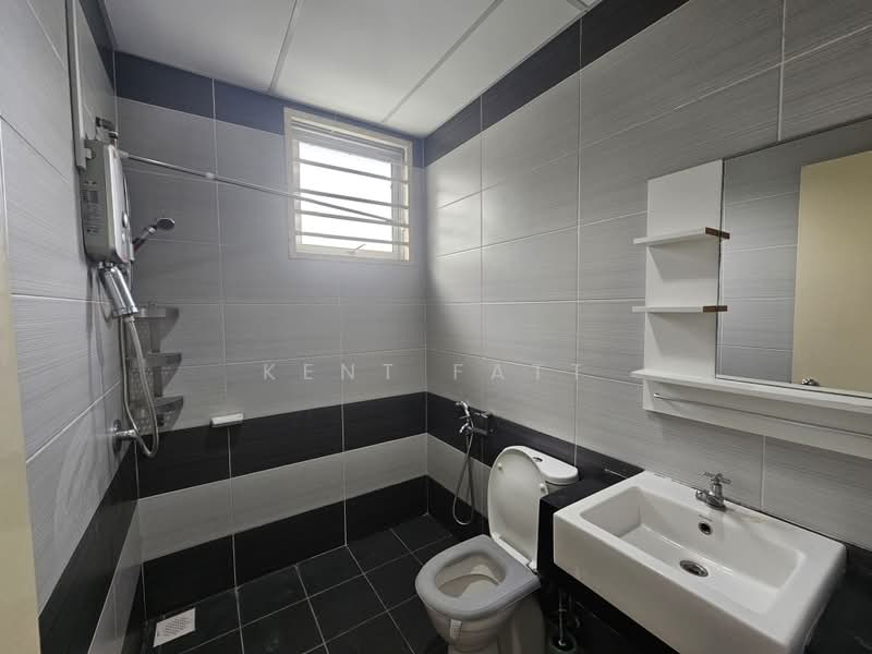 Kondominium untuk Disewa di Green Terrain (Prima Villa) - Kent Fatt - Bathroom - PropertyGuru.com.my