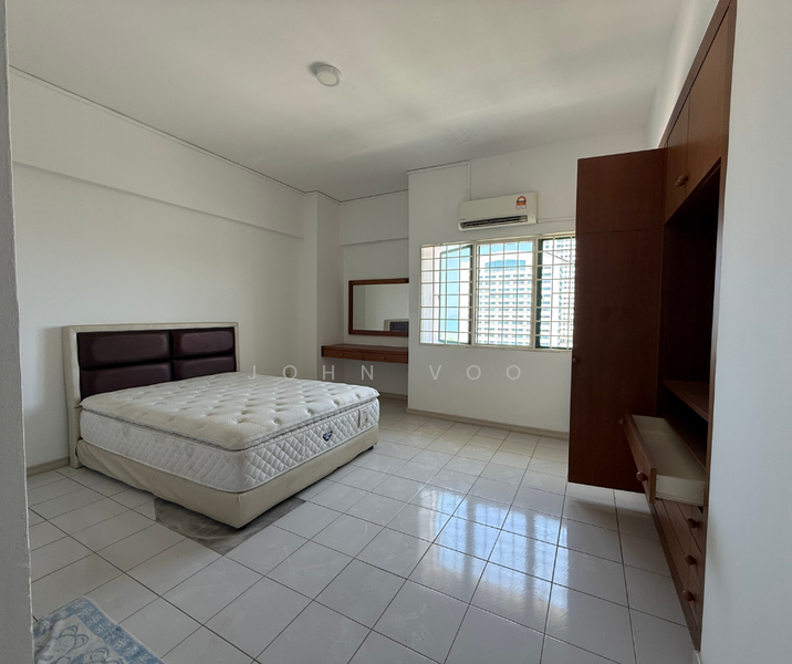 Likas Square untuk Untuk Dijual - RM 850,000, Mac 2026 - Bedroom - PropertyGuru.com.my