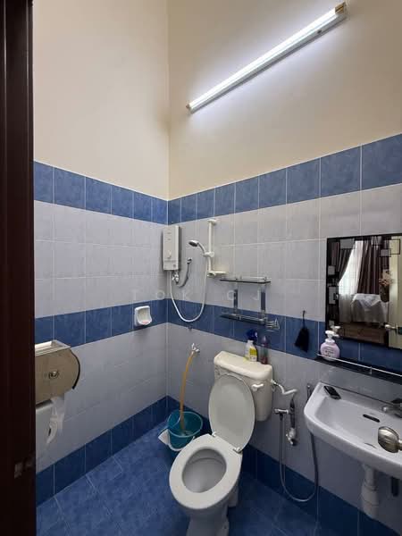 1-storey Terraced House for Sale in Ulu Tiram (Johor) - Tok CJ - Bathroom - PropertyGuru.com.my