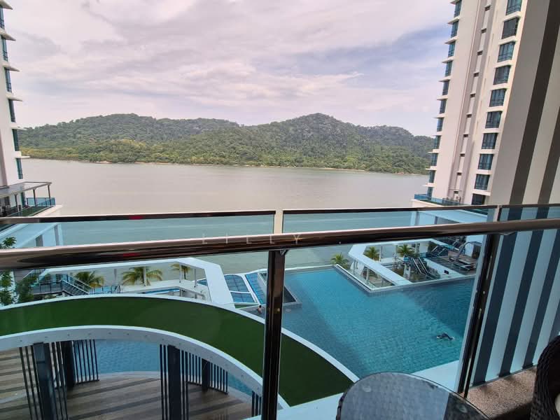 Queens Residences Q1 @ Queens Waterfront untuk Untuk Dijual - RM 1,550,000, Apr 2026 - Balcony - PropertyGuru.com.my